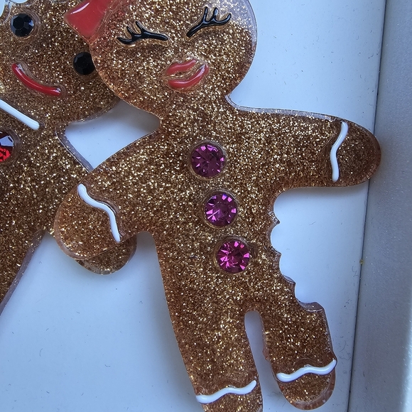 NWT Betsy Johnson Glittery Gingerbread Man Mismatch Earrings Size OS - Picture 5 of 6